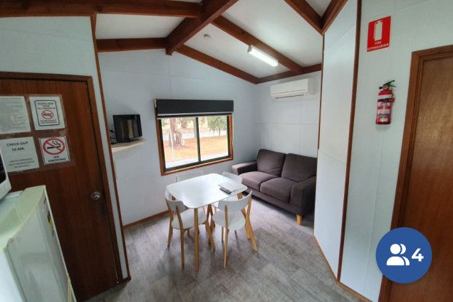 2 Bedroom Budget Cabin Gday Parks Ararat Grampians Icons
