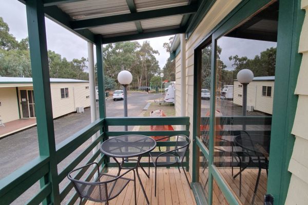 Family Cabin Front (7)