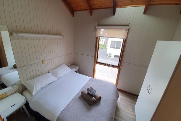 Family Cabin Main Bedroom