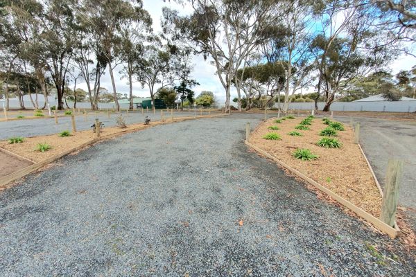 Powered Caravan Site Gday Parks Ararat Grampians