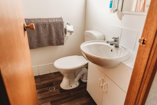 Standard 2 Bedroom Cabin Bathroom